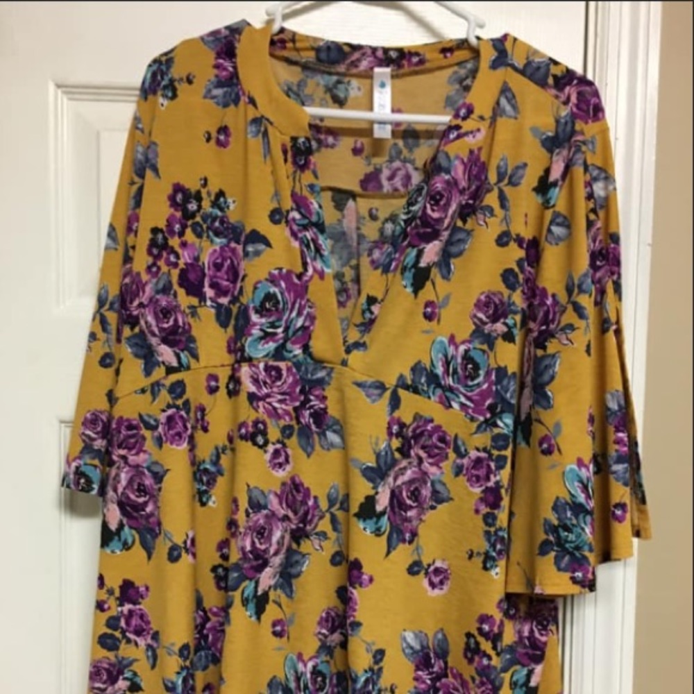 Mustard V-neck floral top